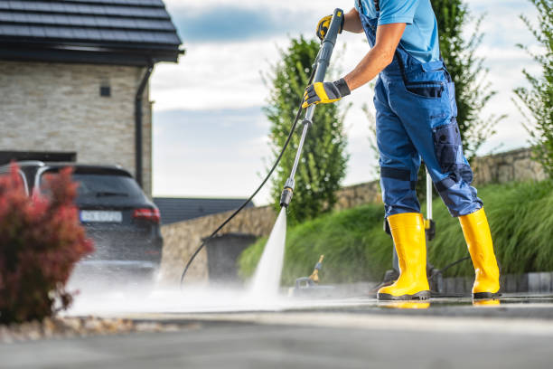 Best Sidewalk and Walkway Cleaning  in Altoona, PA